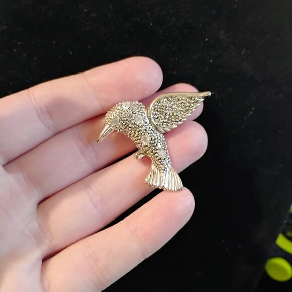 Hummingbird brooch - Picture 1 of 3